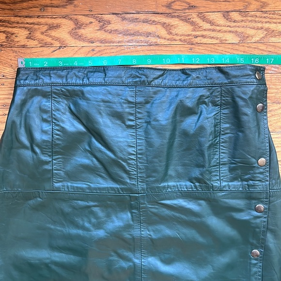 Vintage Chordas forest green leather pencil skirt - Picture 3 of 6